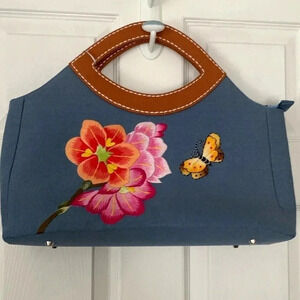 NWT embroidered  handbag